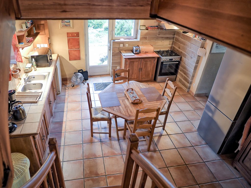 HDR created and tone mapped with easyHDR 3.16.1: [1] MDM10037.JPG, [2] MDM10036.JPG, [3] MDM10038.JPG